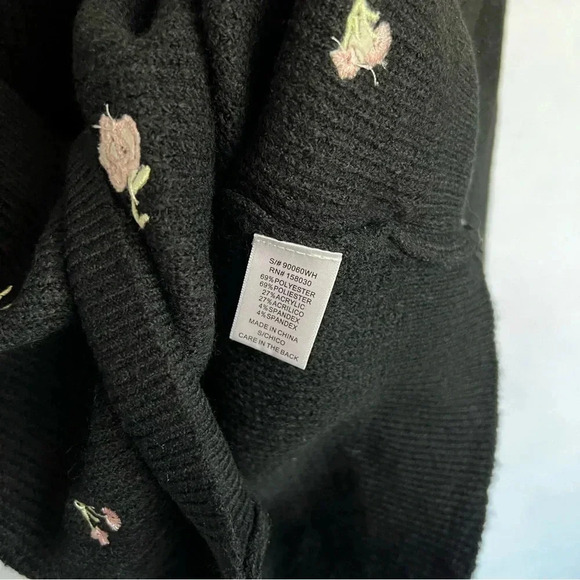 Cardigan Sweater Embroidery Floral Black Multi Color Balloon Sleeve Cropped - Picture 9 of 9